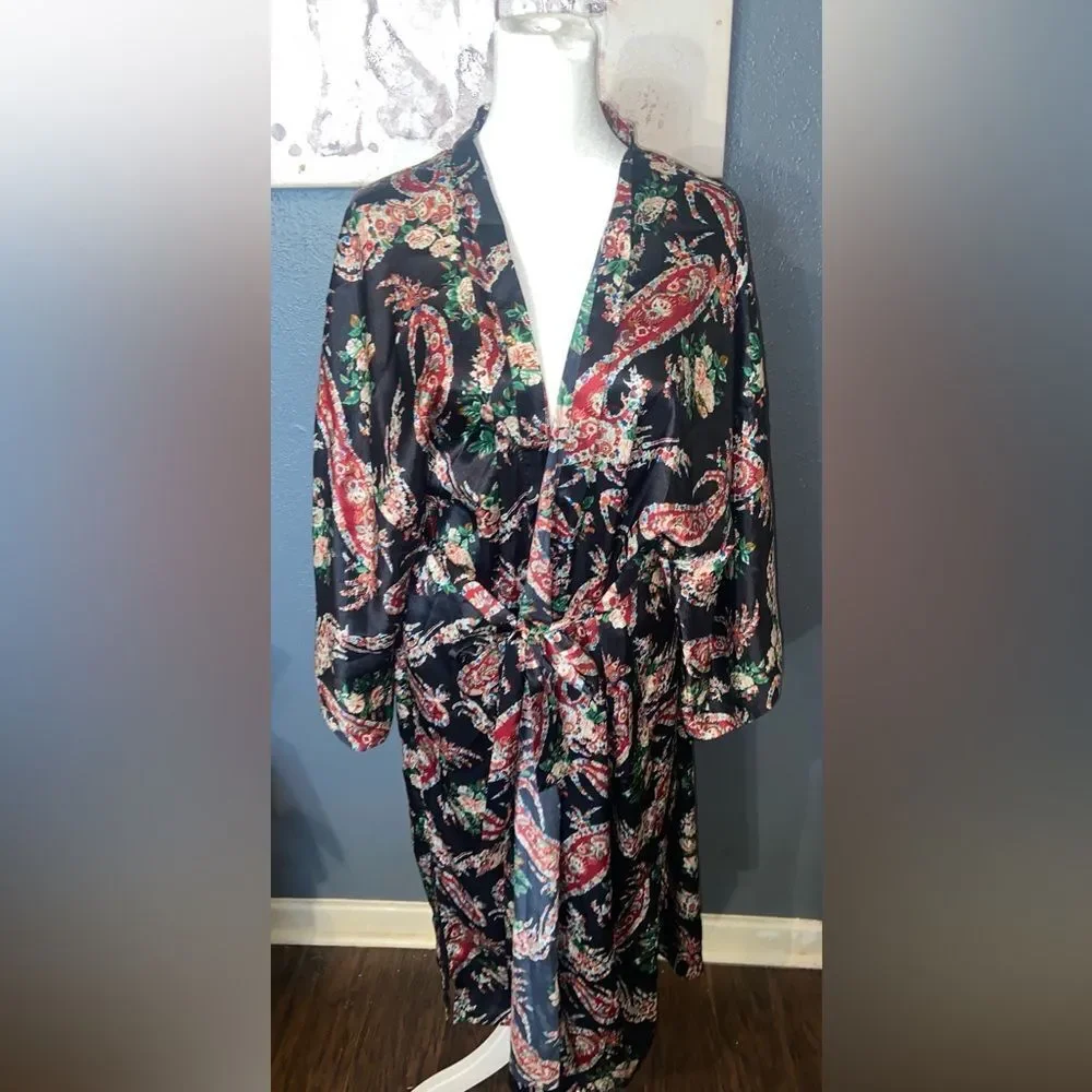 Vintage Victoria's Secret Floral Print kimono style Robe one size